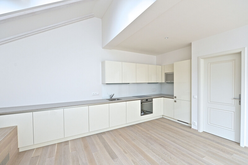 Petrská, Nové Město - Prague 1 | Rent, Apartment One-bedroom (2+kk), 72 m²