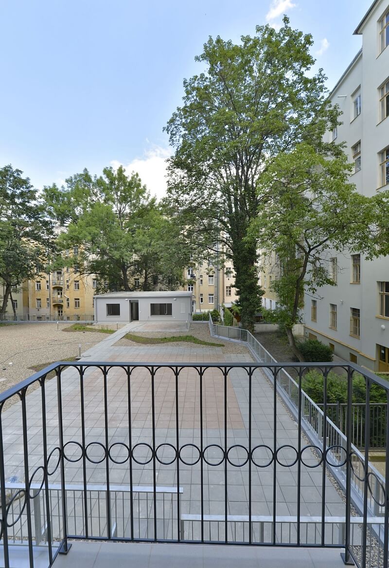 Korunní, Vinohrady - Prague 2 | Rent, Apartment One-bedroom (2+kk), 49 m²