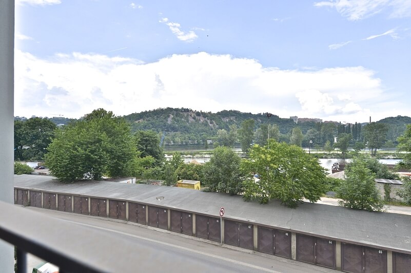 Varhulíkové, Holešovice - Prague 7 | Sale, Apartment Two-bedroom (3+kk), 78 m²