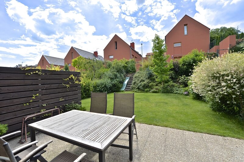 Cedrová, Hloubětín - Prague 9 | Sale, House Three-bedroom (4+kk), 172 m²