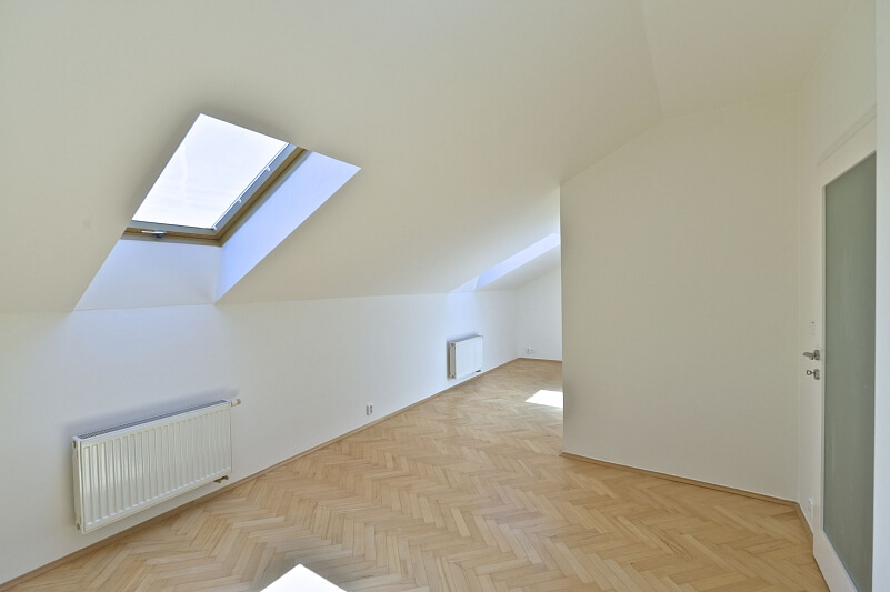 Ladova, Nové Město - Prague 2 | Sale, Apartment Two-bedroom (3+kk), 120 m²