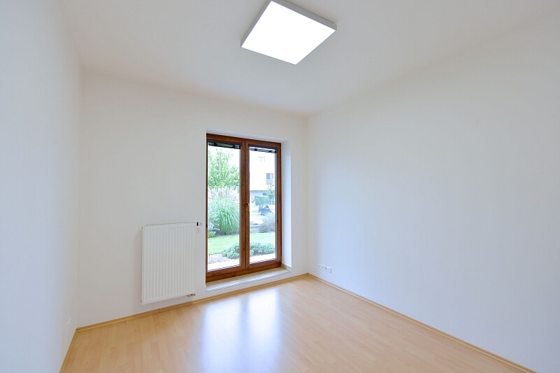 Lomená, Zbuzany - Praha-západ | Prodej, Byt 4+kk, 99 m²