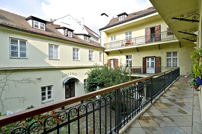 Újezd, Malá Strana - Praha 1 | Pronájem, Byt 2+kk, 68 m²