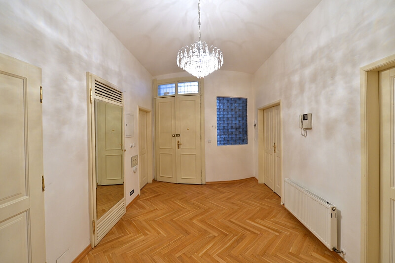 Na baště sv. Ludmily, Hradčany - Prague 6 | Rent, Apartment Three-bedroom (4+1), 140 m²