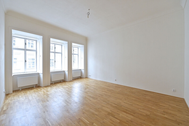 Karmelitská, Malá Strana - Prague 1 | Rent, Apartment One-bedroom (2+1), 110 m²