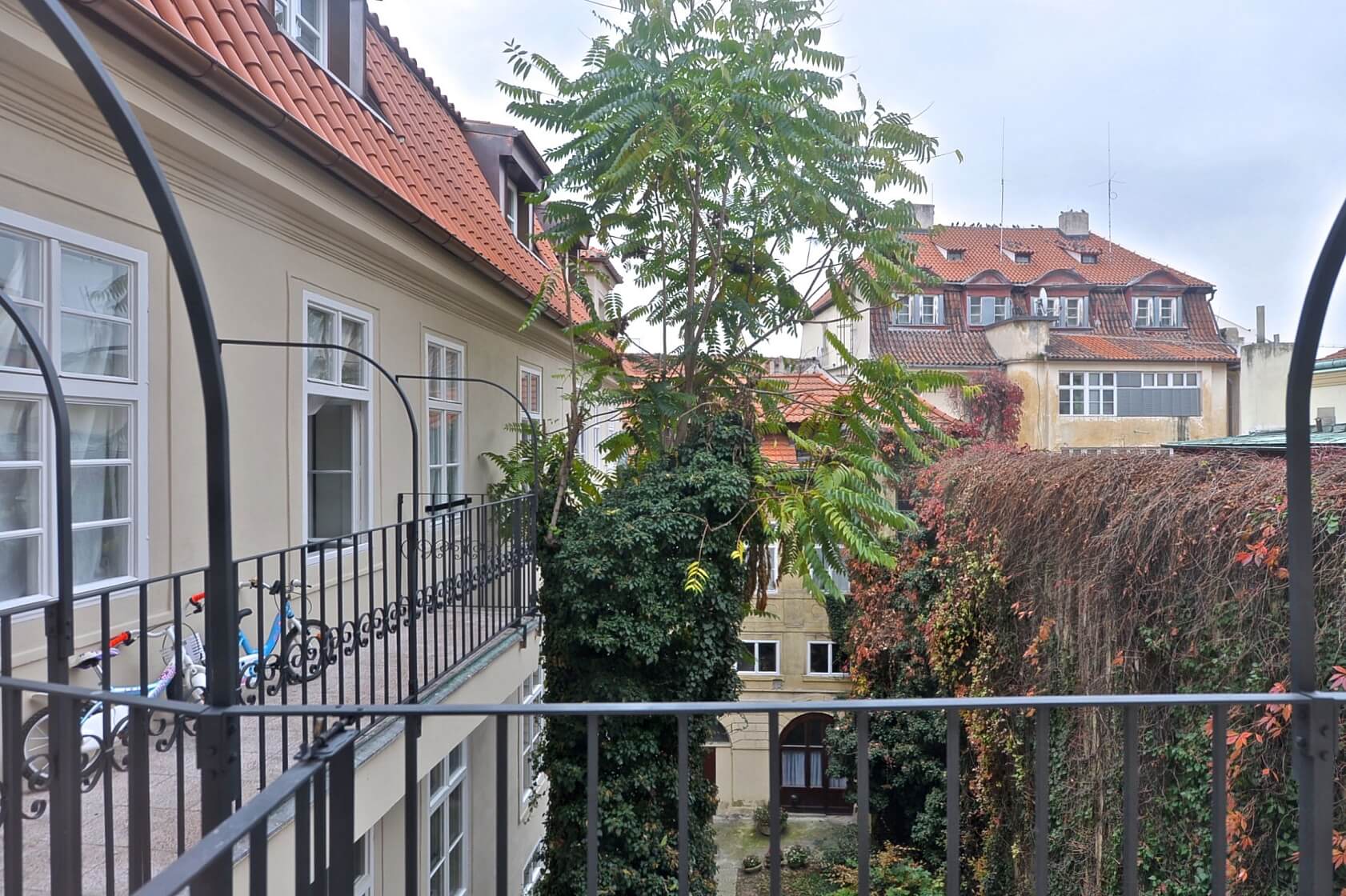 Karmelitská, Malá Strana - Praha 1 | Pronájem, Byt 2+1, 110 m²
