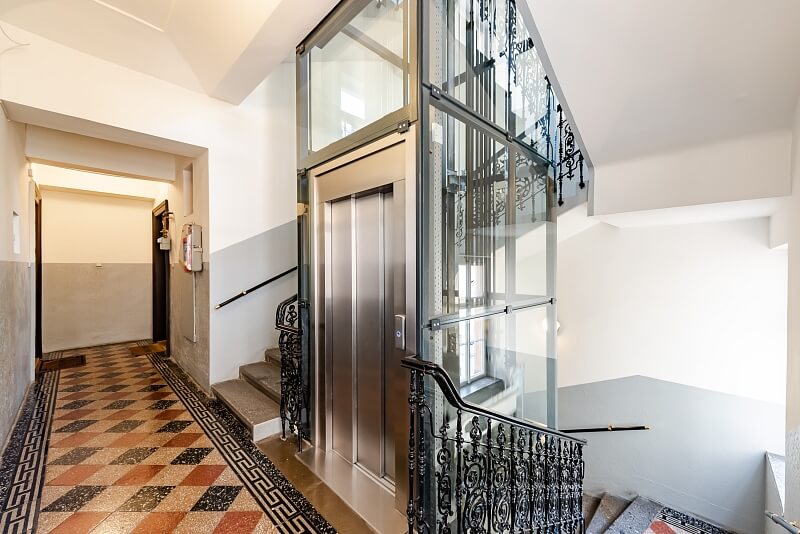 Trojanova, Nové Město - Prague 2 | Rent, Apartment Two-bedroom (3+1), 115 m²