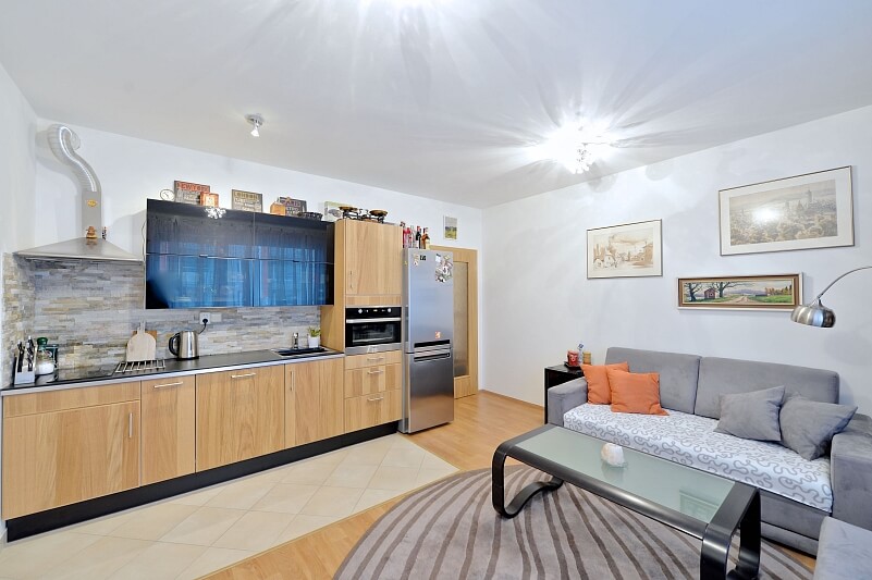Sazovická, Zličín - Prague 5 | Sale, Apartment One-bedroom (2+kk), 71 m²