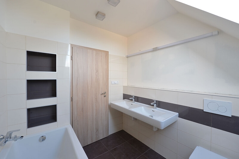 Starosty Hejmy, Lidice - Kladno | Rent, House Three-bedroom (4+kk), 90 m²