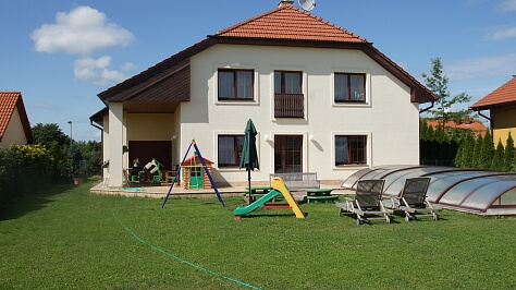 Chotouchovská, Újezd nad Lesy - Prague 9 | Sale, House Six-bedroom (7+kk), 350 m²