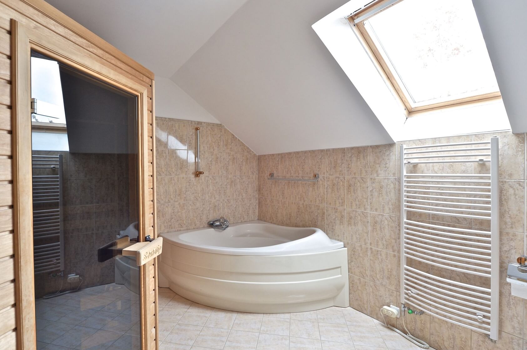 Chotouchovská, Újezd nad Lesy - Praha 9 | Prodej, Rodinný dům 7+kk, 350 m²