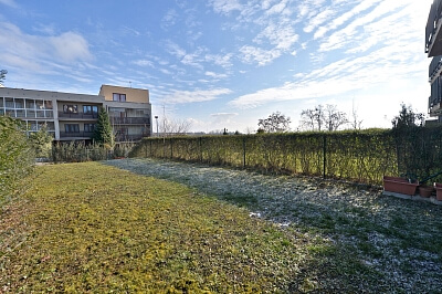 Nad Okrouhlíkem, Libeň - Praha 8 | Pronájem, Byt 2+kk, 48 m²