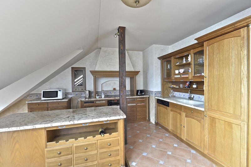 28. pluku, Vršovice - Prague 10 | Sale, Apartment Two-bedroom (3+kk), 127 m²