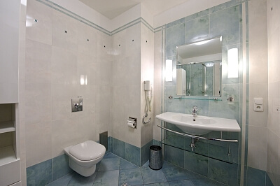 28. pluku, Vršovice - Prague 10 | Sale, Apartment Two-bedroom (3+kk), 127 m²