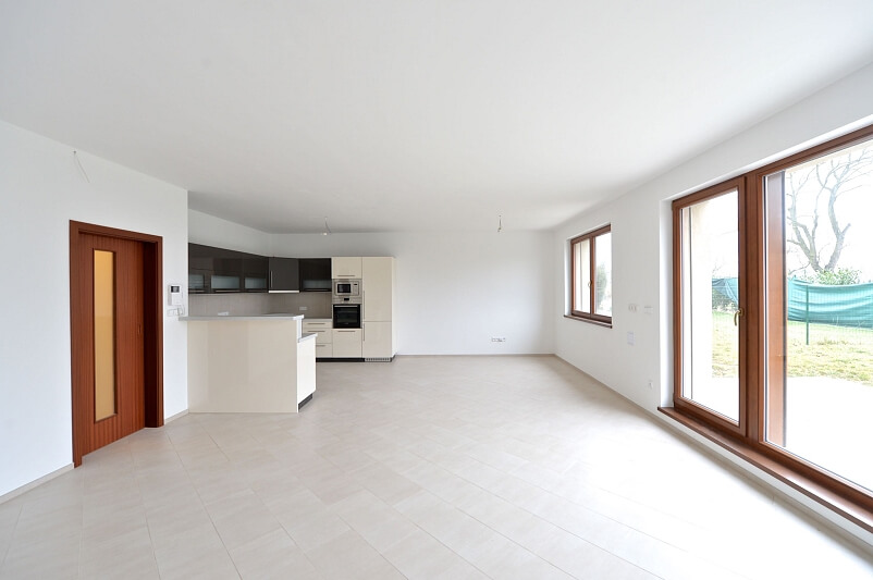Nad strání, Troja - Prague 8 | Rent, House Four-bedroom (5+kk), 180 m²
