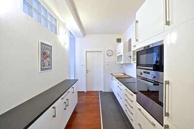 Tolstého, Vršovice - Praha 10 | Pronájem, Byt 2+kk, 54 m²