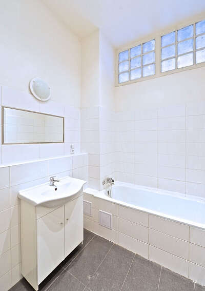 Janáčkovo nábřeží, Smíchov - Prague 5 | Rent, Apartment Two-bedroom (3+1), 128 m²