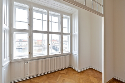 Janáčkovo nábřeží, Smíchov - Prague 5 | Rent, Apartment Two-bedroom (3+1), 128 m²