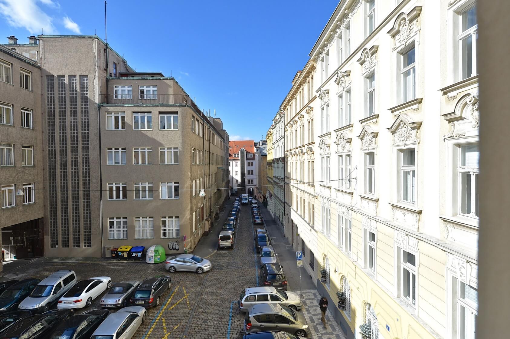 Malá Štěpánská, Nové Město - Praha 2 | Pronájem, Byt 2+kk, 62 m²