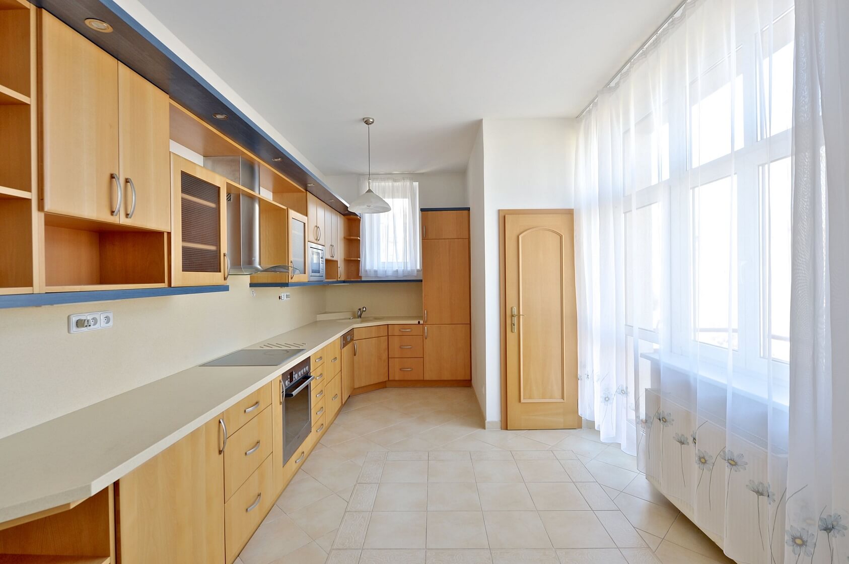 Čínská, Bubeneč - Praha 6 | Pronájem, Byt 5+kk, 170 m²