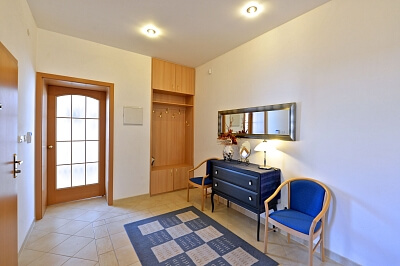 Čínská, Bubeneč - Praha 6 | Pronájem, Byt 5+kk, 170 m²