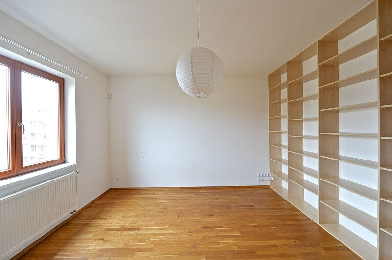 Prorektorská, Malešice - Prague 10 | Rent, Apartment Three-bedroom (4+kk), 206 m²