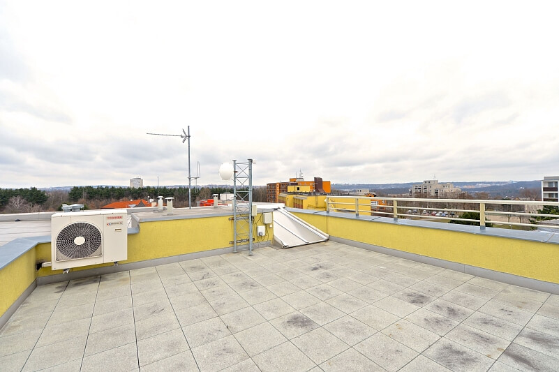 Prorektorská, Malešice - Praha 10 | Pronájem, Byt 4+kk, 206 m²