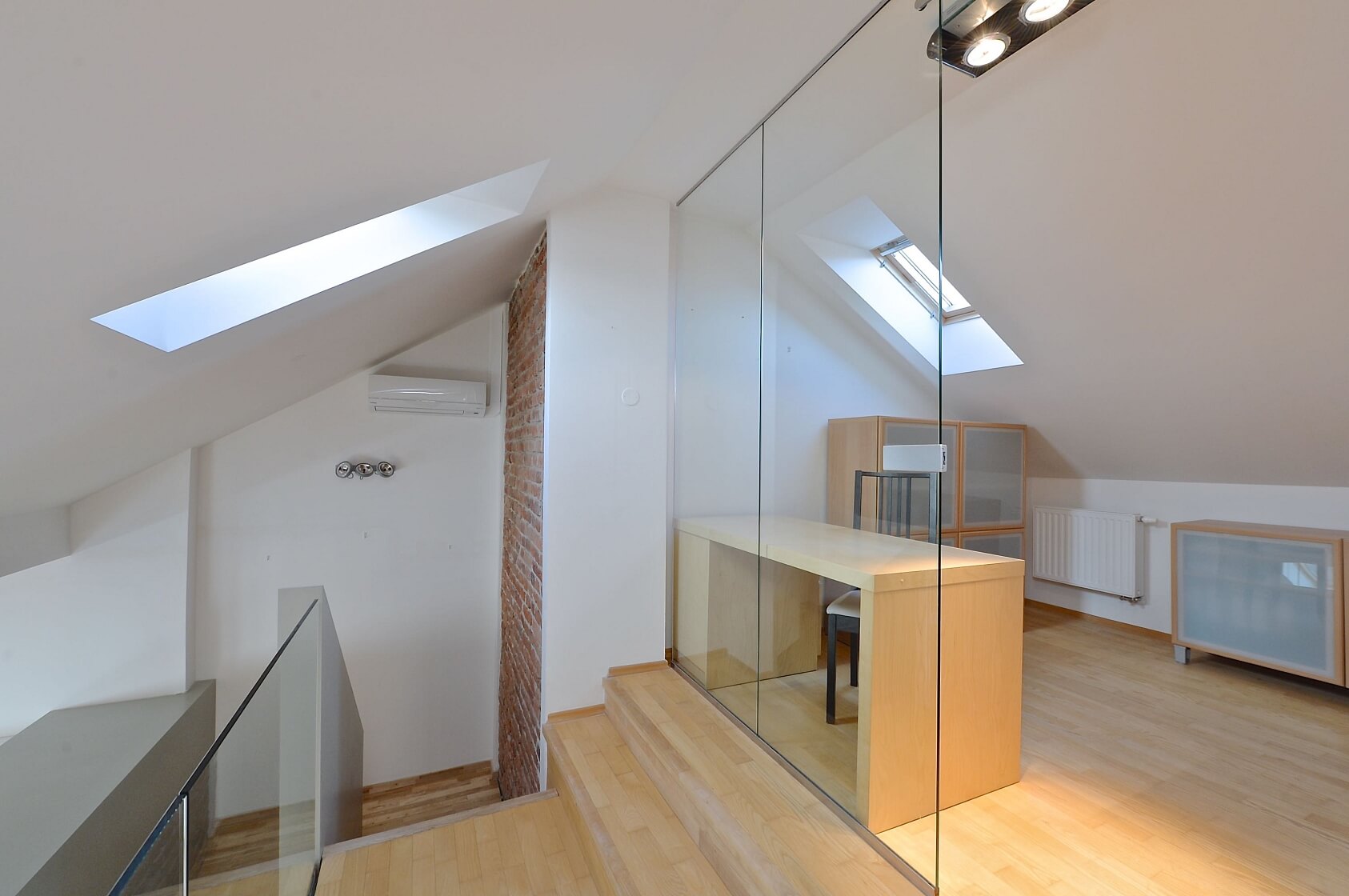 Seifertova, Žižkov - Praha 3 | Pronájem, Byt 3+kk, 100 m²