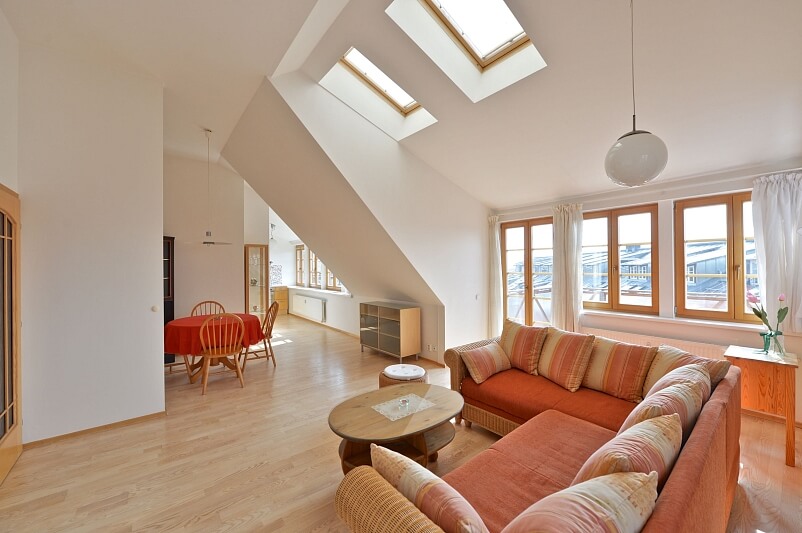 Na okraji, Veleslavín - Prague 6 | Rent, Apartment Three-bedroom (4+kk), 136 m²