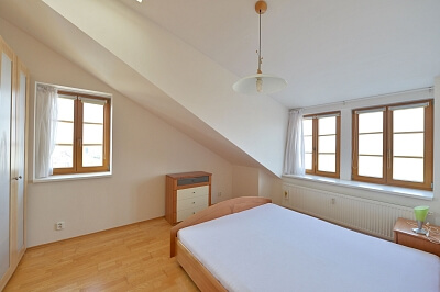 Na okraji, Veleslavín - Praha 6 | Pronájem, Byt 4+kk, 136 m²