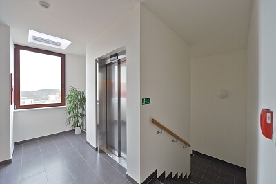 Pod Dvorem, Veleslavín - Praha 6 | Pronájem, Byt 4+kk, 120 m²