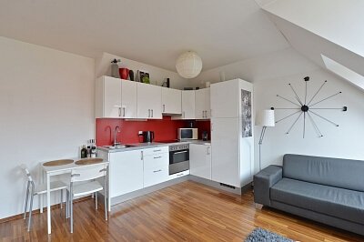 Uralská, Bubeneč - Prague 6 | Rent, Apartment One-bedroom (2+kk), 62 m²