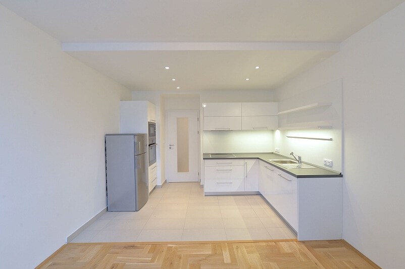 Zelená, Dejvice - Praha 6 | Pronájem, Byt 2+kk, 42 m²