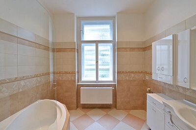 Šafaříkova, Vinohrady - Prague 2 | Rent, Apartment One-bedroom (2+1), 80 m²