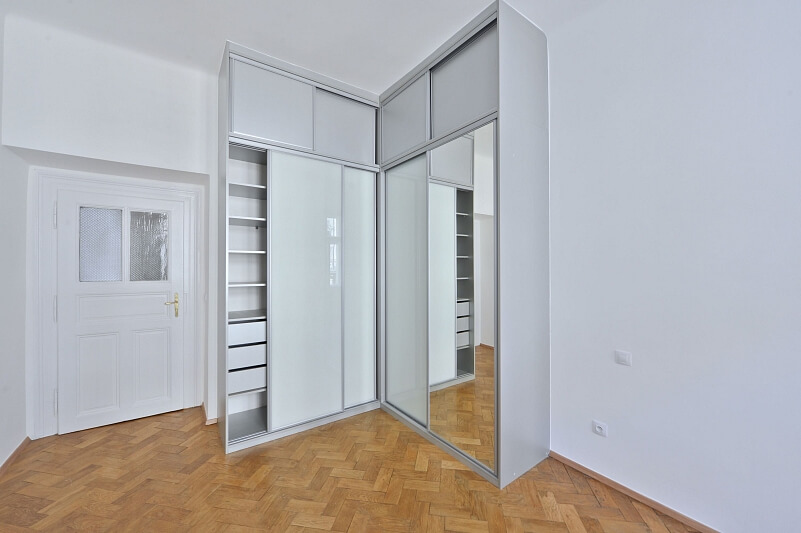 Šmeralova, Bubeneč - Prague 7 | Rent, Apartment Two-bedroom (3+kk), 69 m²