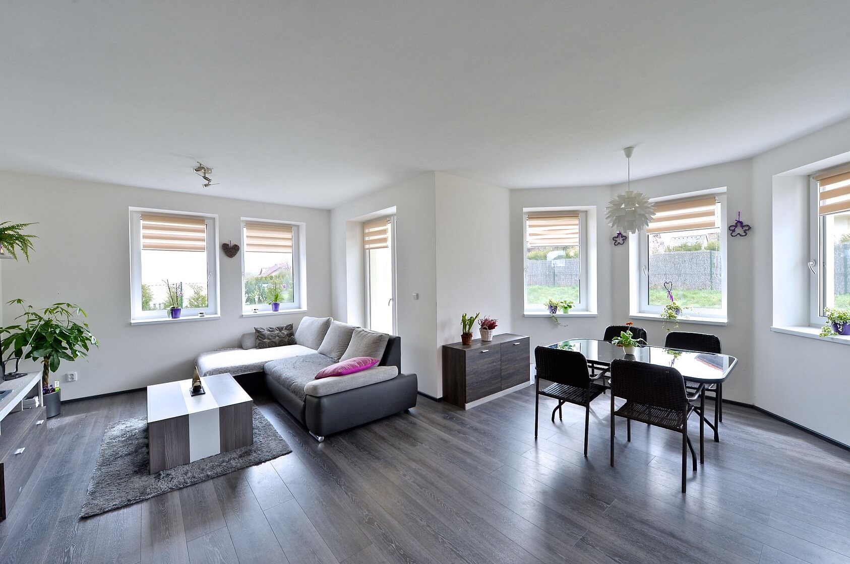 Tuchoměřická, Horoměřice - Praha-západ | Pronájem, Rodinný dům 6+kk, 213 m²