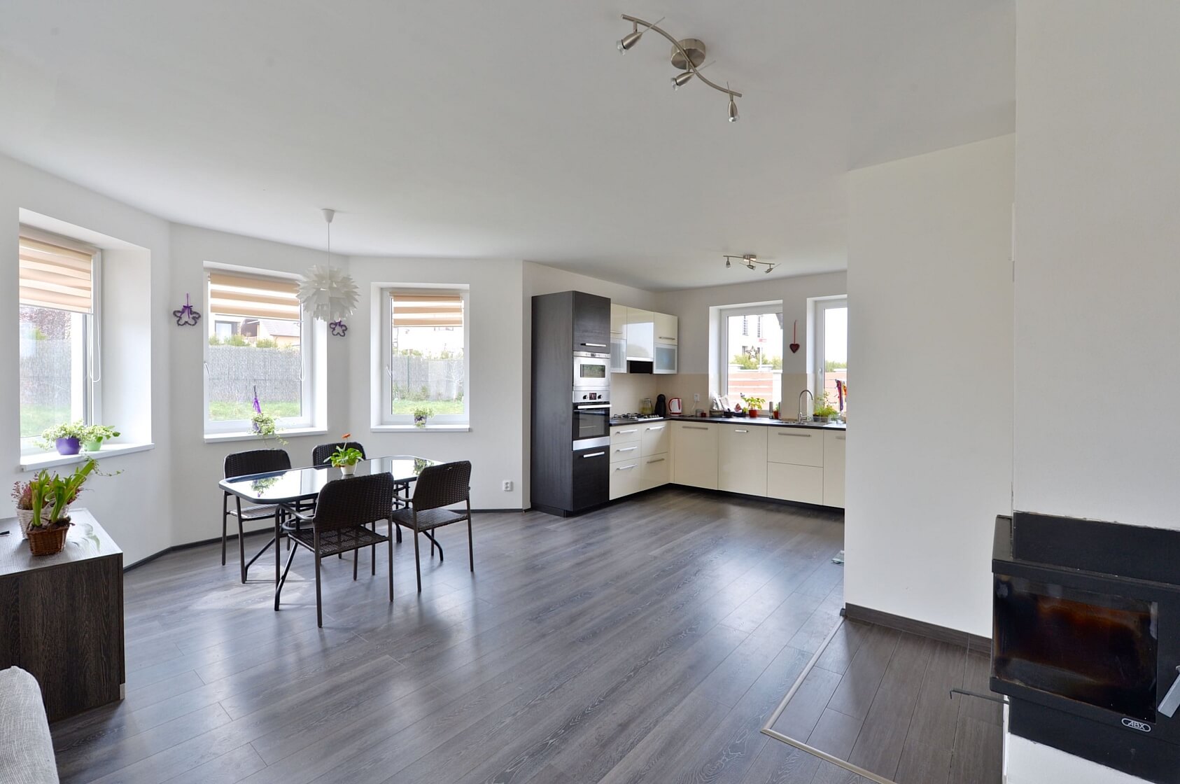 Tuchoměřická, Horoměřice - Praha-západ | Pronájem, Rodinný dům 6+kk, 213 m²