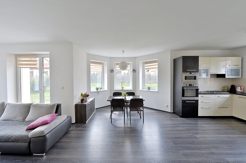 Tuchoměřická, Horoměřice - Praha-západ | Pronájem, Rodinný dům 6+kk, 213 m²