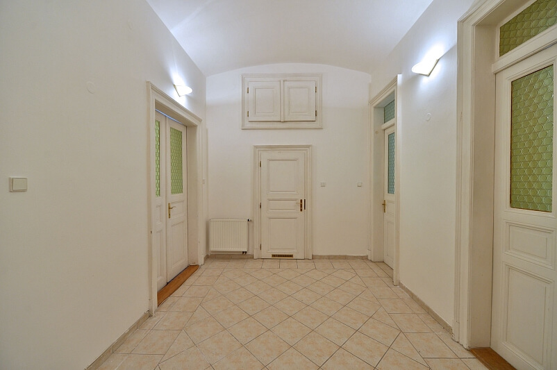 Šmilovského, Vinohrady - Prague 2 | Rent, Apartment Two-bedroom (3+1), 100 m²