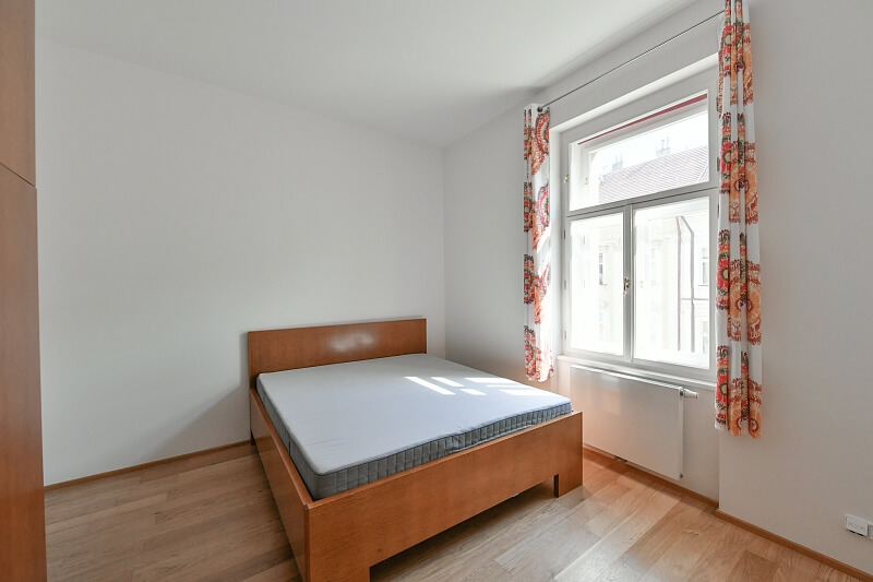 Trojická, Nové Město - Praha 2 | Pronájem, Byt 3+kk, 70 m²