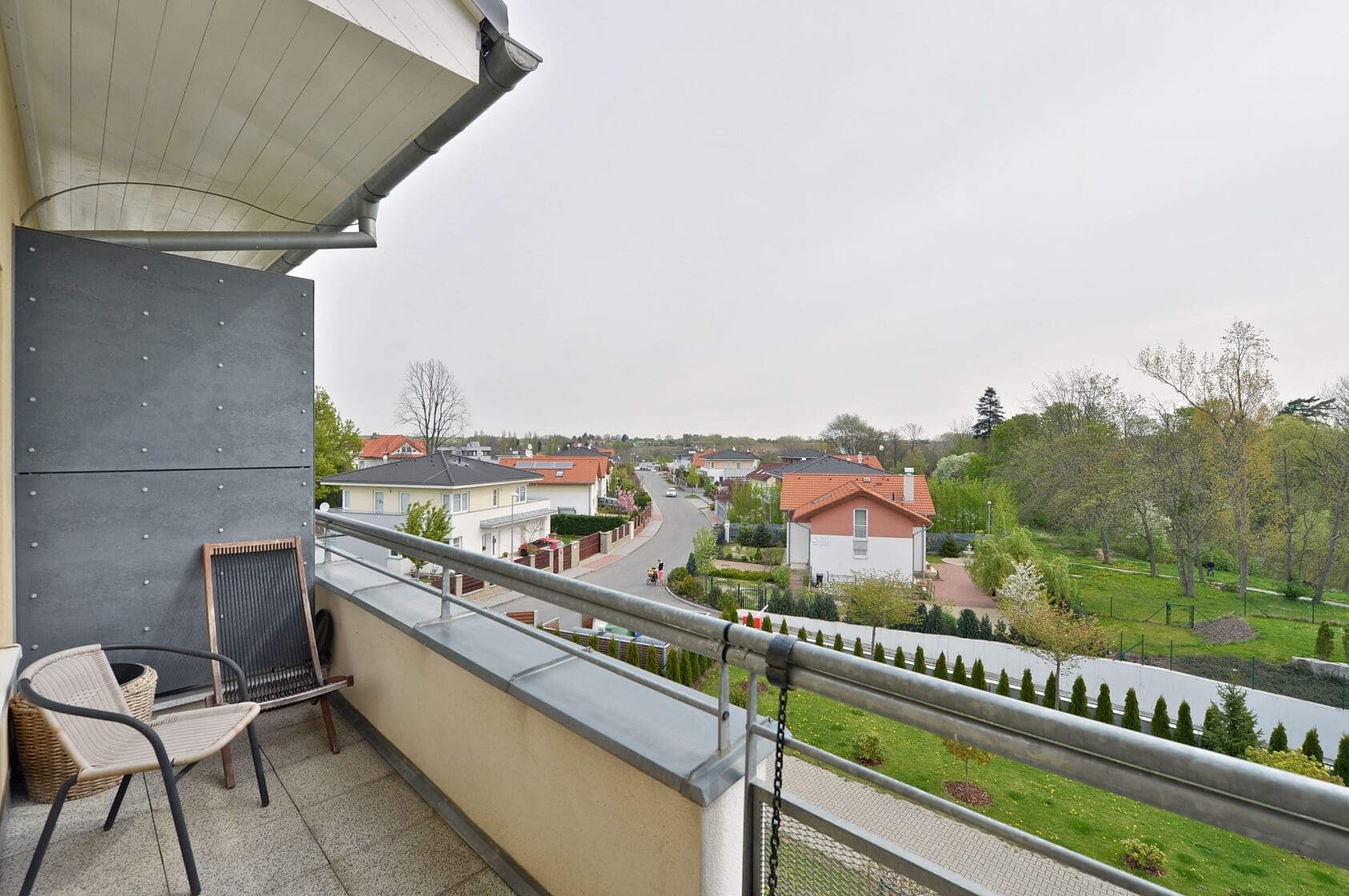 Žampionová, Pitkovice - Praha 10 | Pronájem, Byt 5+kk, 180 m²