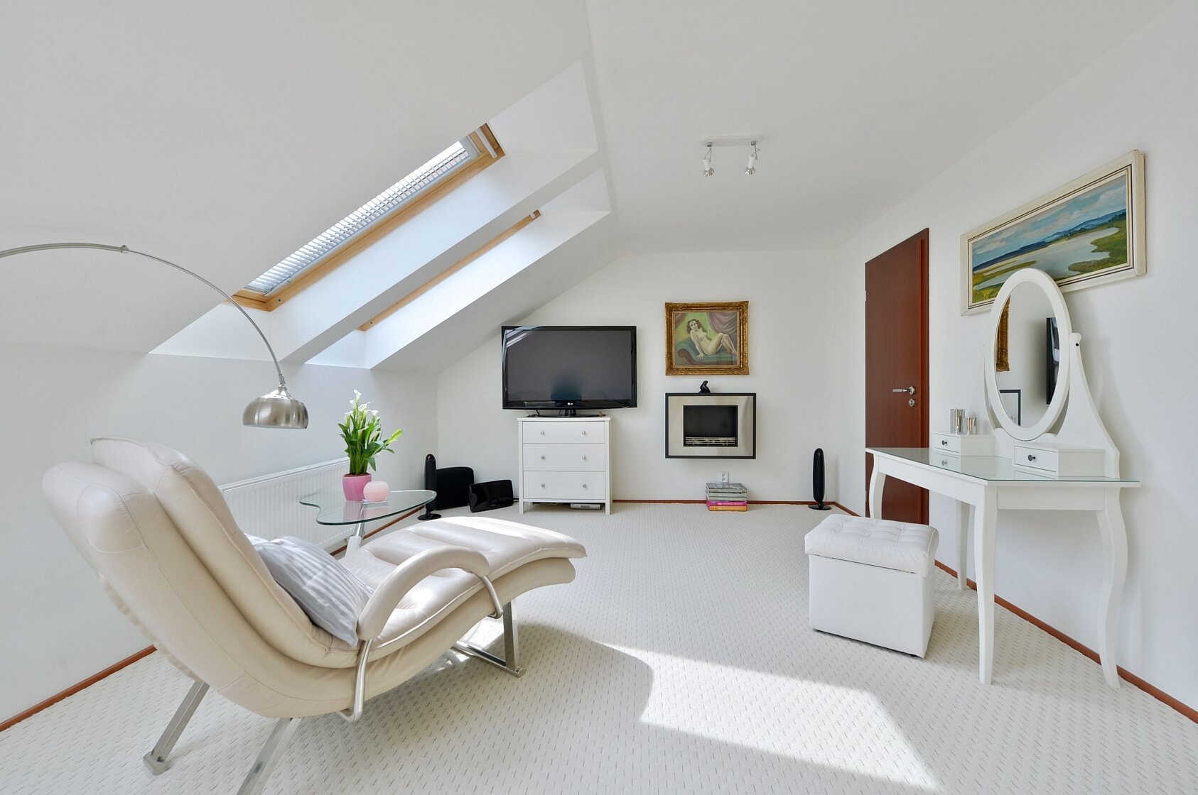 Žampionová, Pitkovice - Praha 10 | Pronájem, Byt 5+kk, 180 m²