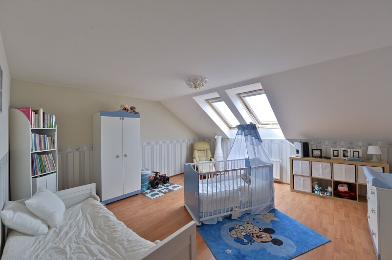 Žampionová, Pitkovice - Praha 10 | Pronájem, Byt 5+kk, 180 m²