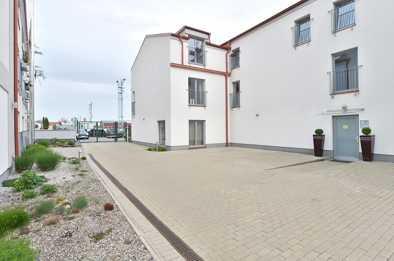 U Sladovny, Velká Chuchle - Praha 5 | Pronájem, Byt 3+kk, 61 m²