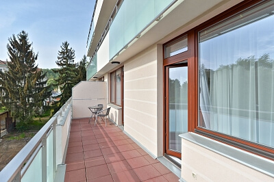 Pod Dvorem, Veleslavín - Praha 6 | Pronájem, Byt 2+kk, 71 m²