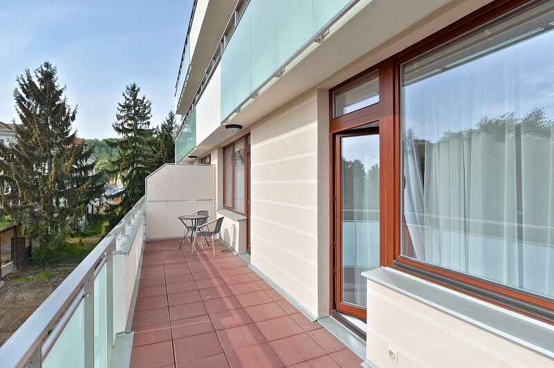 Pod Dvorem, Veleslavín - Praha 6 | Pronájem, Byt 2+kk, 71 m²