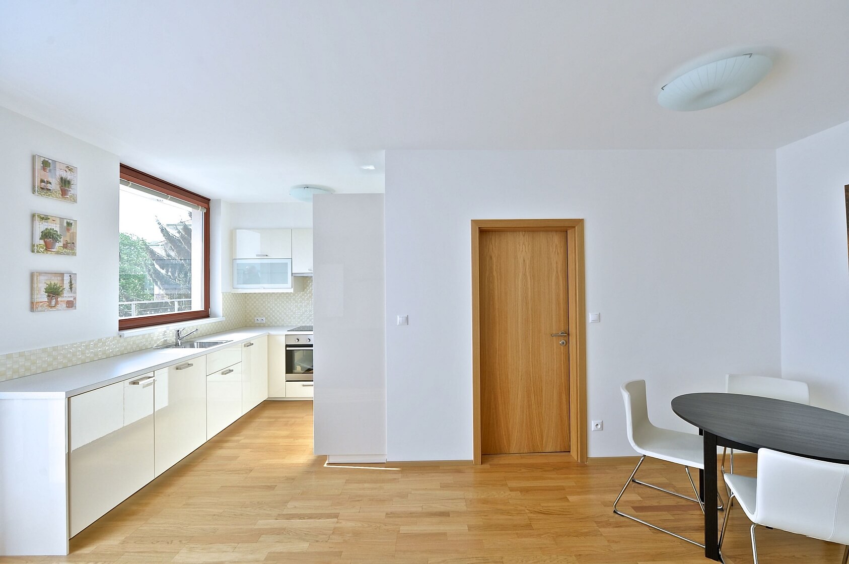 Pod Dvorem, Veleslavín - Praha 6 | Pronájem, Byt 2+kk, 78 m²
