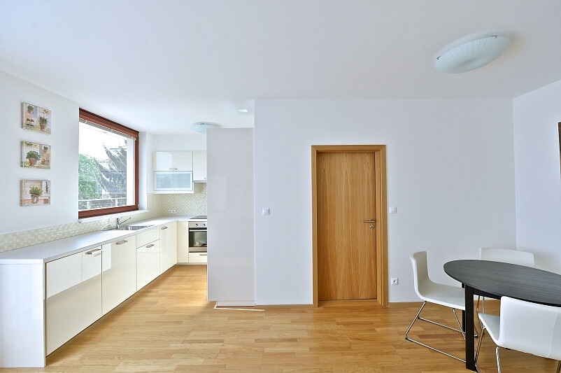 Pod Dvorem, Veleslavín - Prague 6 | Rent, Apartment One-bedroom (2+kk), 78 m²
