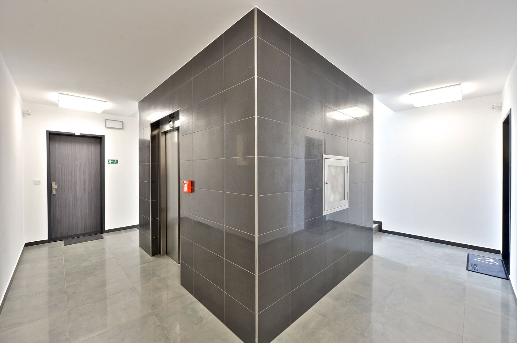 Donská, Vršovice - Prague 10 | Rent, Apartment One-bedroom (2+kk), 81 m²