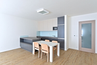 Donská, Vršovice - Prague 10 | Rent, Apartment One-bedroom (2+kk), 69 m²